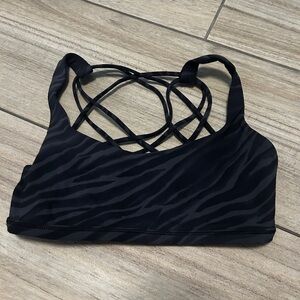Free to be Lululemon bra size 4